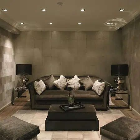 فندق Le Saint Roch 5*