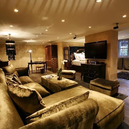 Le Saint Roch فندق 5*