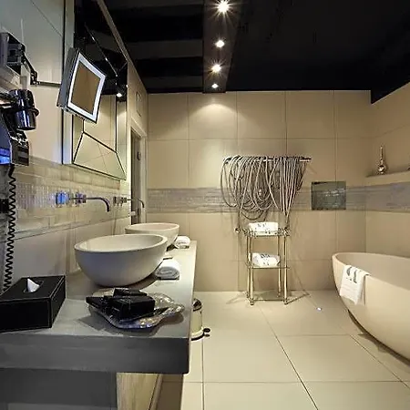 Hotel Saint Roch 5*